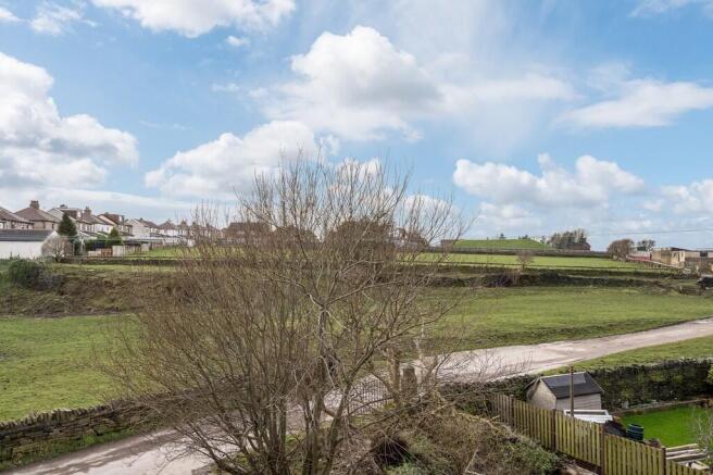 3 bed Terraced to rent Image 12