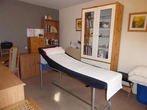 TREATMENT ROOM/OFFICE