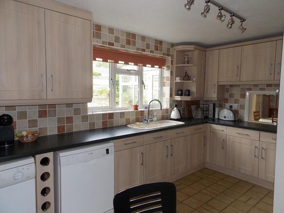 Kitchen/Breakfast rm