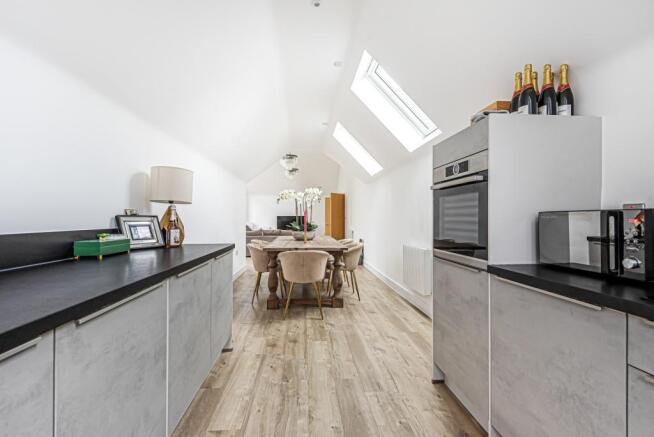 Kitchen/Dining Area