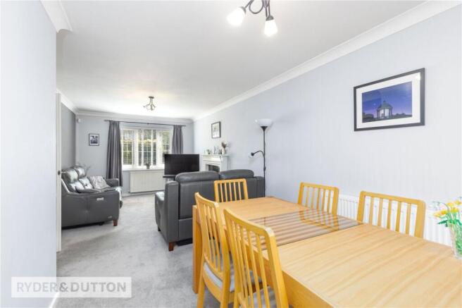 4 bed Detached for sale Image 7