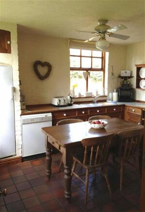 BREAKFAST KITCHEN