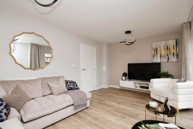 Kings Drive, St. Mellons, Cardiff photo 4