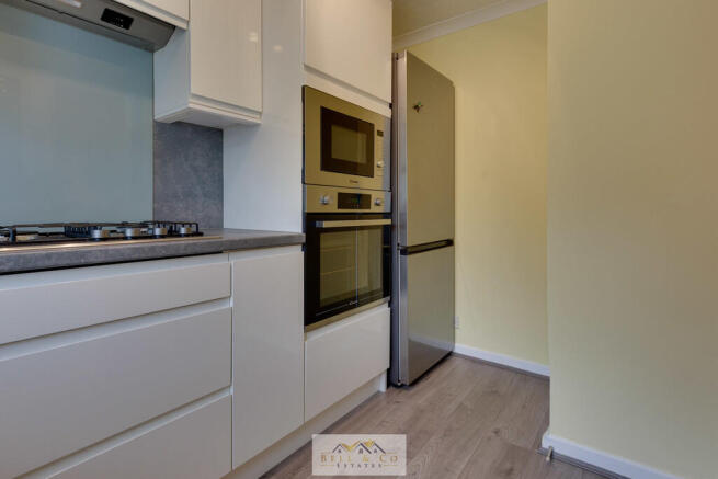 3 bed Semi-Detached for sale Image 9