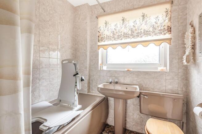 Ground Floor Bathroom