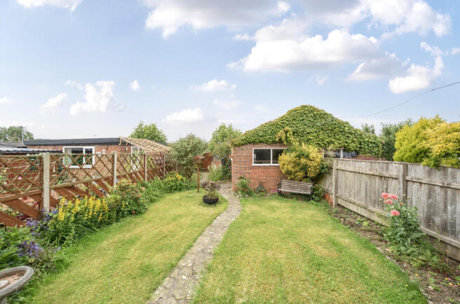 3 bed Semi-Detached for sale Image 4