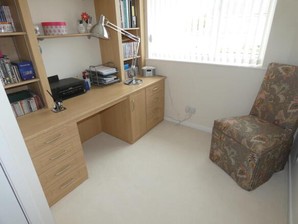 Photo 12