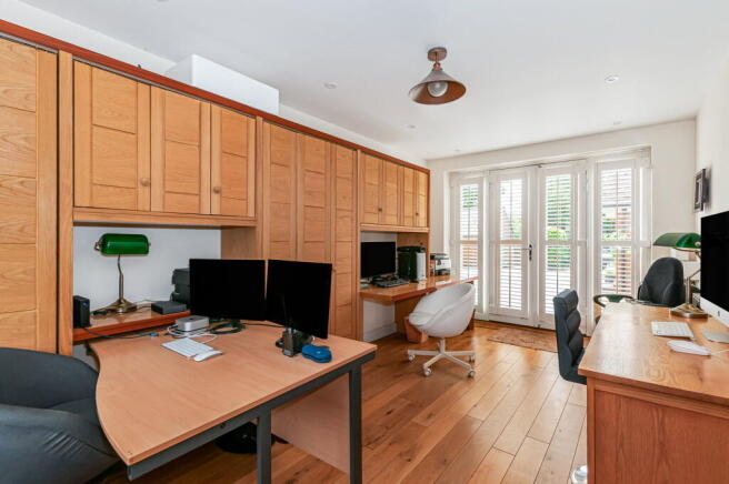 4 bed Detached for sale Image 12