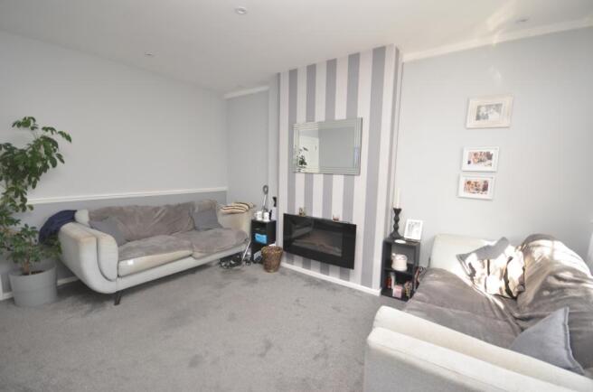 Lounge 1