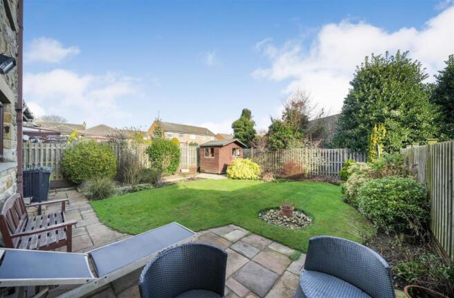 rear garden 1.jpg