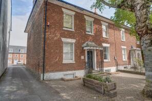 4, 12 Dymond House, Bath Road, Old Town, Swindon SN1 4BF
