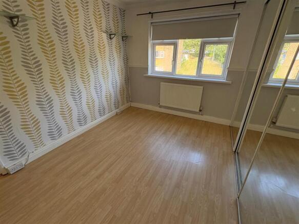 2 bed Apartment for sale Image 7