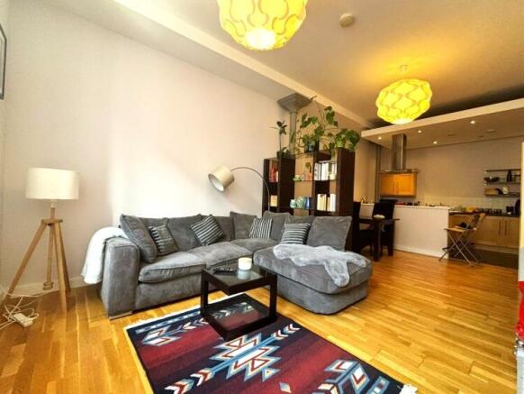 8886c730-04e5-4ff...