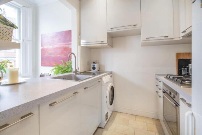 Lettings Brook Green Blythe Road - Kitchen.jpg