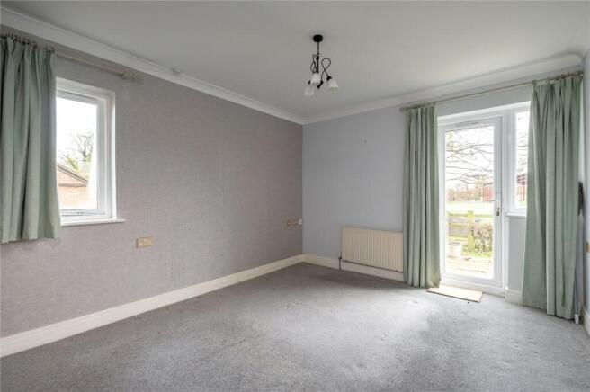 2 bed Link Detached House for sale Image 10
