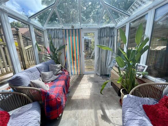 8 bed House for sale Image 6