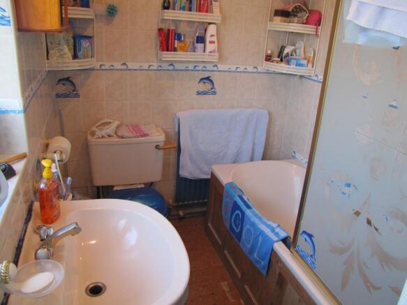 Photo 3
