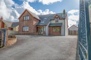 Dol Aur, Beulah Road (beulah), Newcastle Emlyn SA38 9QB