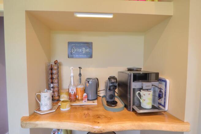 3 bed Bungalow for sale Image 7