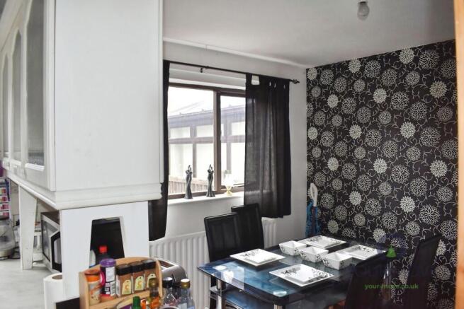 3 bed Semi-Detached for sale Image 7