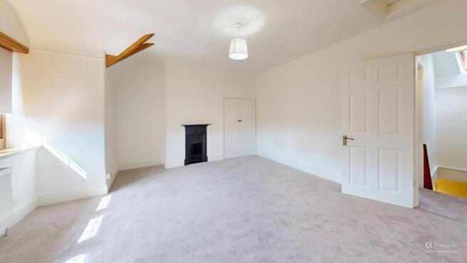 2 bed Duplex to rent Image 11