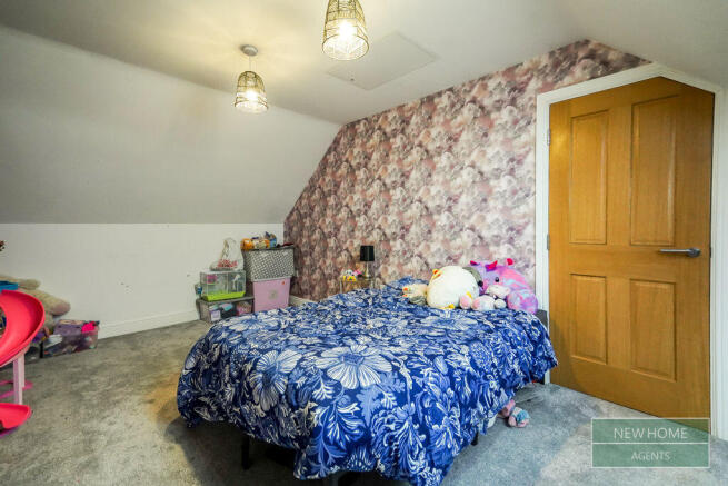 3 bed Semi-Detached for sale Image 9