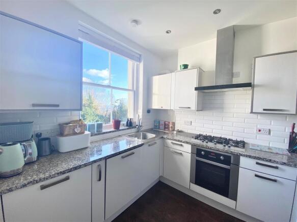 charlbury kitchen.jpg