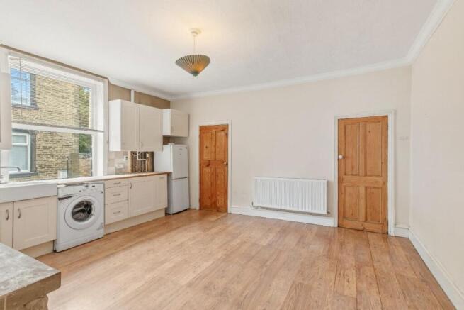 2 bed Terraced for sale Image 5