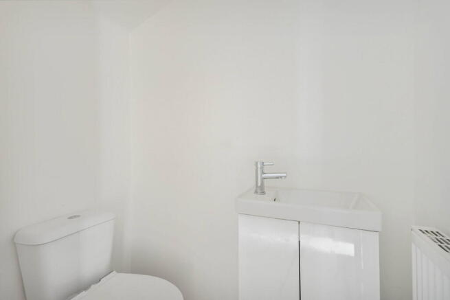 2 bed Semi-Detached for sale Image 4