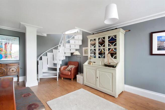 30 Regency House 11.jpg