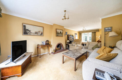 Wakelins End, Cookham, SL6