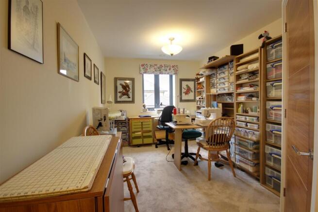 2 bed Apartment for sale Image 10