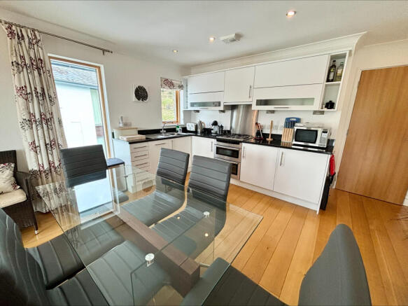 8 South Water Court Living Room and kitchen (3).jp