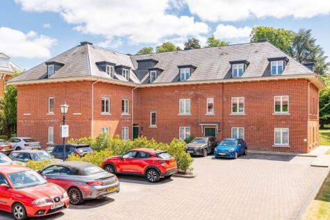 Henmarsh Court, Balls Park, SG13
