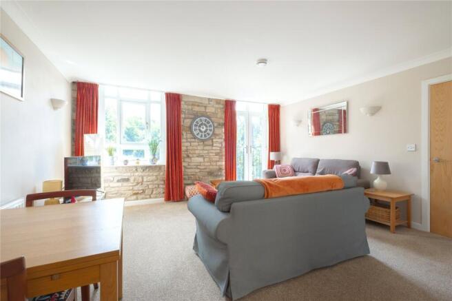 2 bed Apartment for sale Image 7