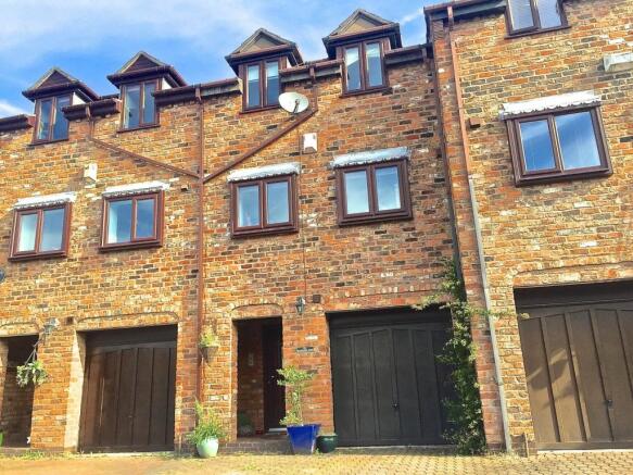 Waterside Mews
