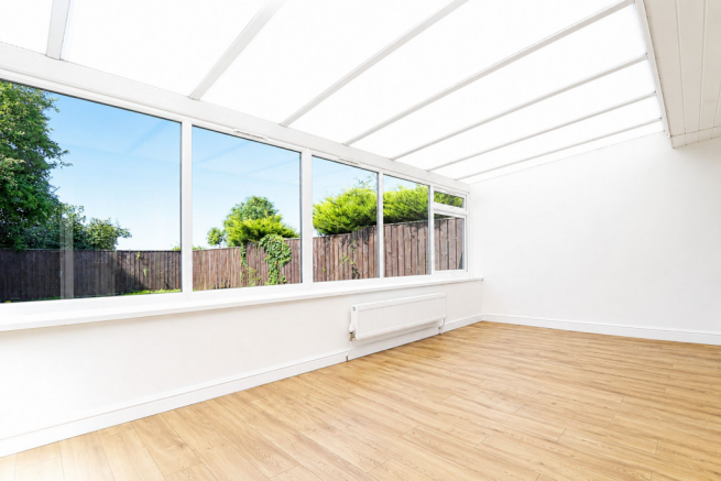 2 bed Semi-Detached Bungalow for sale Image 7