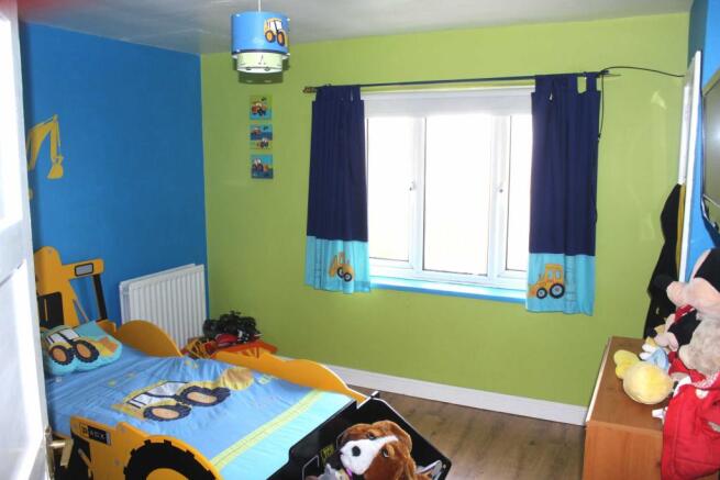 Bedroom 2: