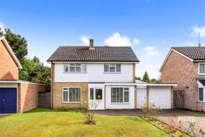 6, Blackthorns, Lindfield RH16 2BB