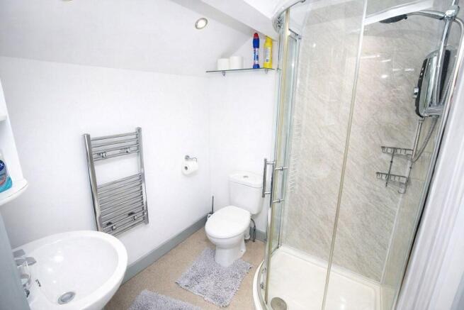 en suite to annexe bedroom