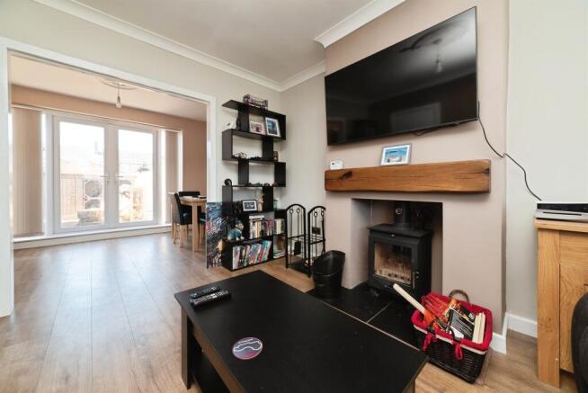 3 bed Terraced for sale Image 6