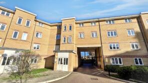 Flat 32, Churchill Court, Rush Grove Street, London SE18 5DN