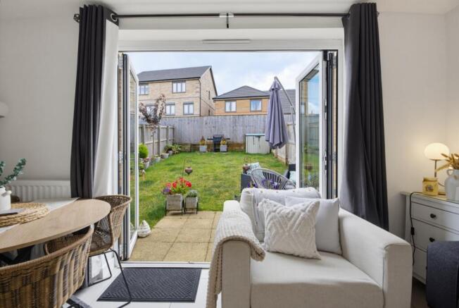 2 bed Semi-Detached for sale Image 6