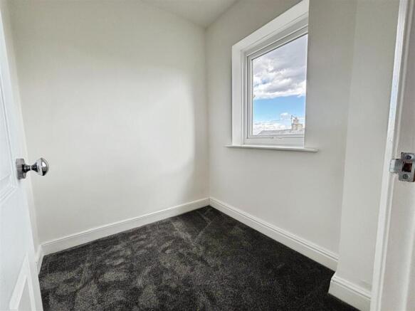 2 bed Terraced for sale Image 8