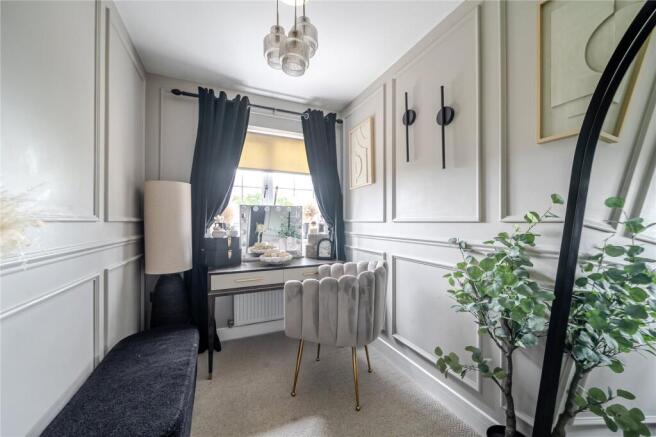 5 bed Detached for sale Image 11