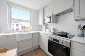 13, 89 91 Brant Houses, Blackheath Road, London SE10 8PD