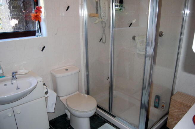 Family Shower Roo...