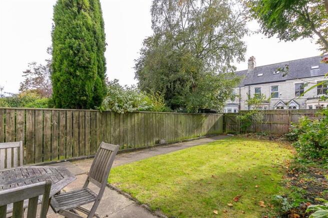 Front Gartden