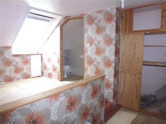 BEDROOM 5