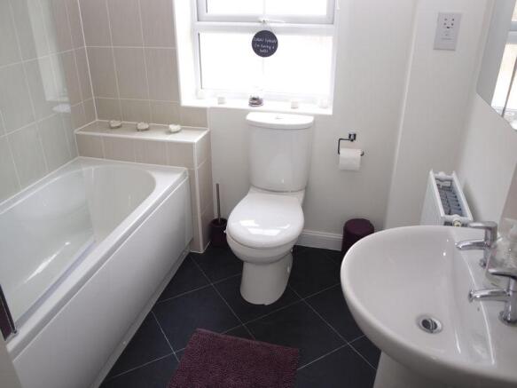 Family Bathroo...